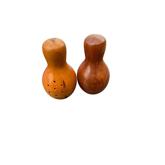 🎳 Vintage Wooden Bowling Pin Salt & Pepper Shakers Rustic Mid Century - Picture 3 of 5